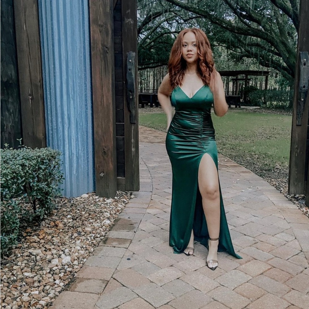 Emerald green satin maxi dress. Thick flattering material. Worn once